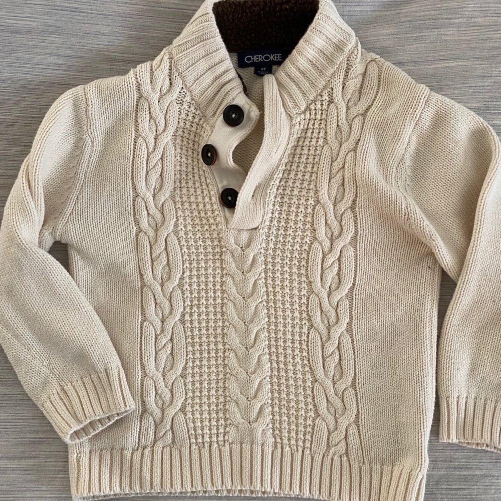 EUC Cherokee Cable Knit Sweater